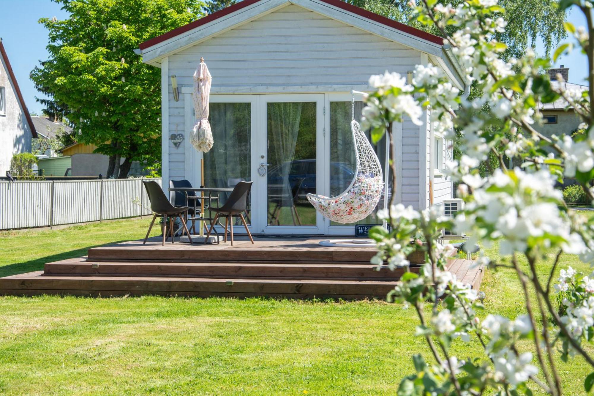 Villa Elo Kuelalismaja Kuressaare Exterior foto